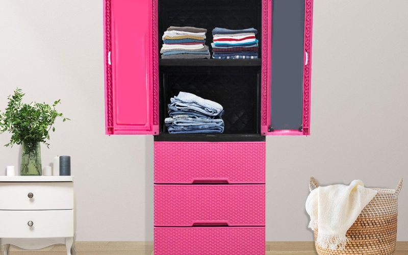 Soluciones prácticas con armarios de plástico para baños en Guatemala