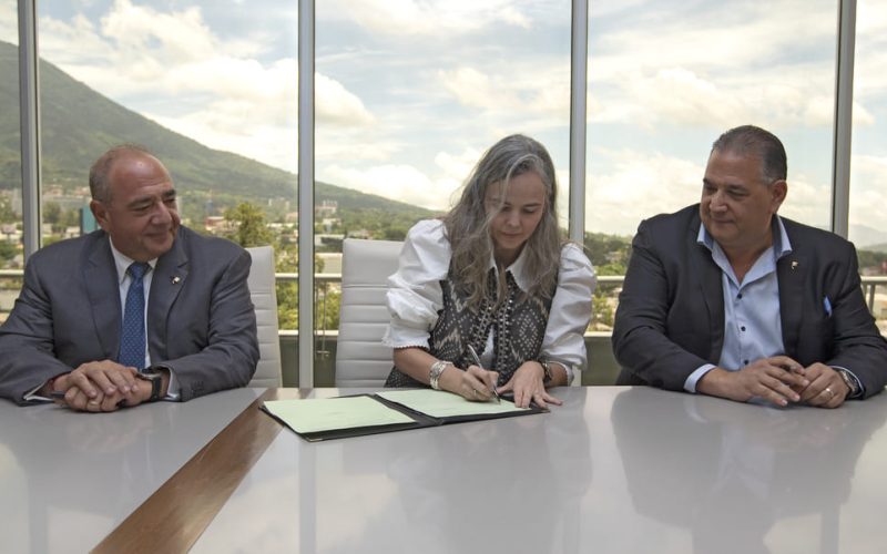 Asesuisa y Ficohsa: protegiendo sueños con integridad y experiencia