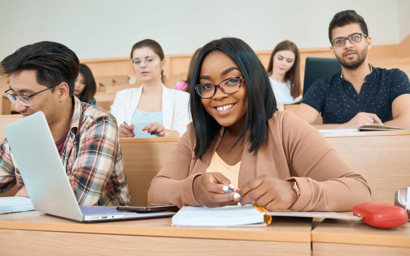 Formación jurídica con impacto social: estudia Derecho en la Universidad Latina
